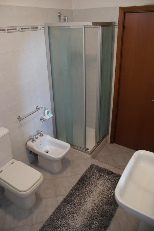 Ferienwohnung Casa Stefania Lorano Zimmer foto